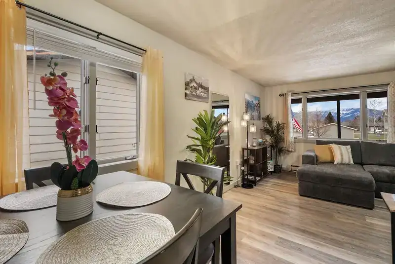 Modern Mountainview A, Belgrade MT vacation rental – listing photo 2 of 18